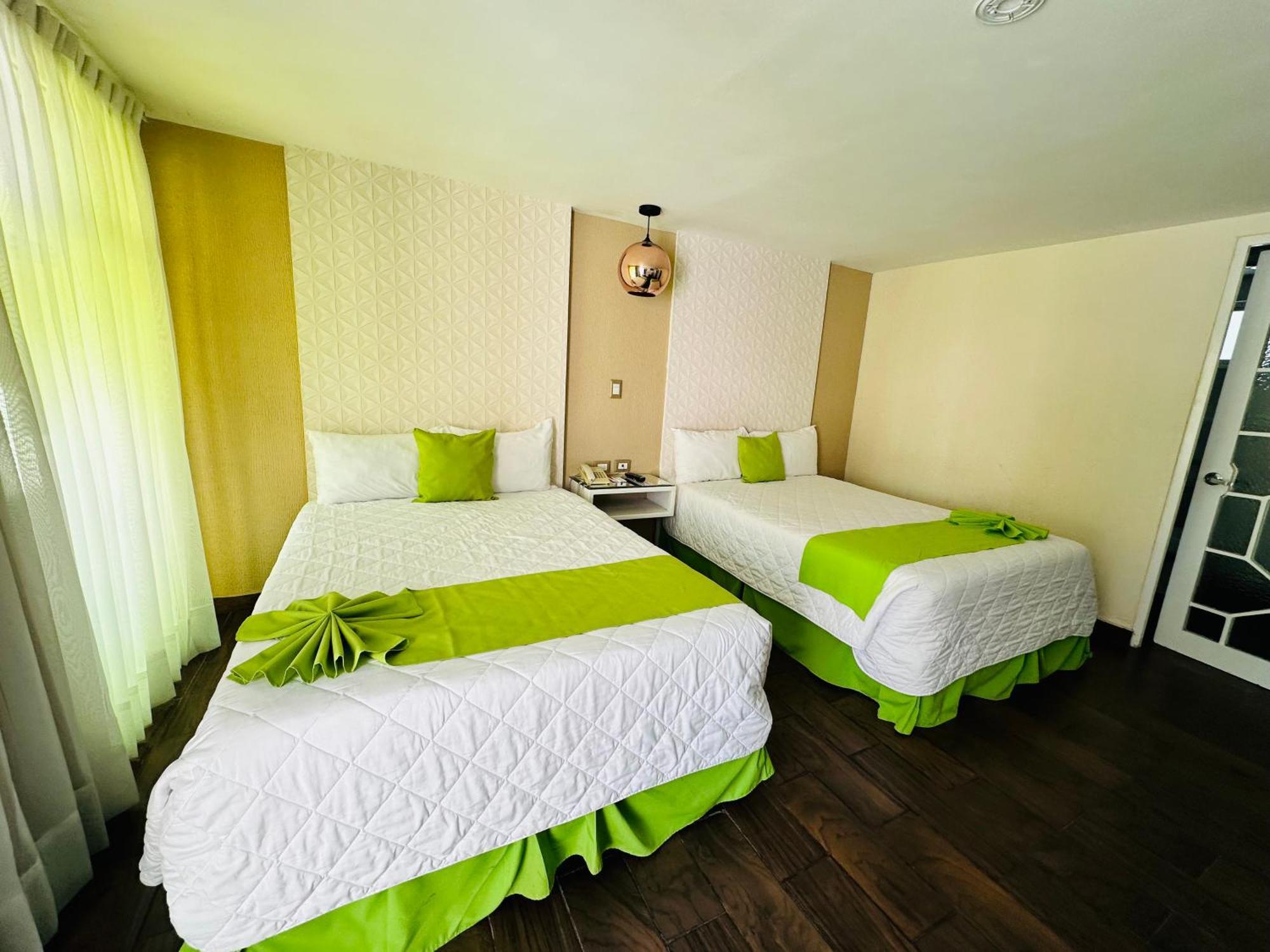 Hotel Medrano Tematicas And Business Rooms 阿瓜斯卡达特斯 外观 照片